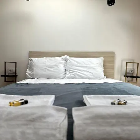 דירה Luxury Duplex In Center